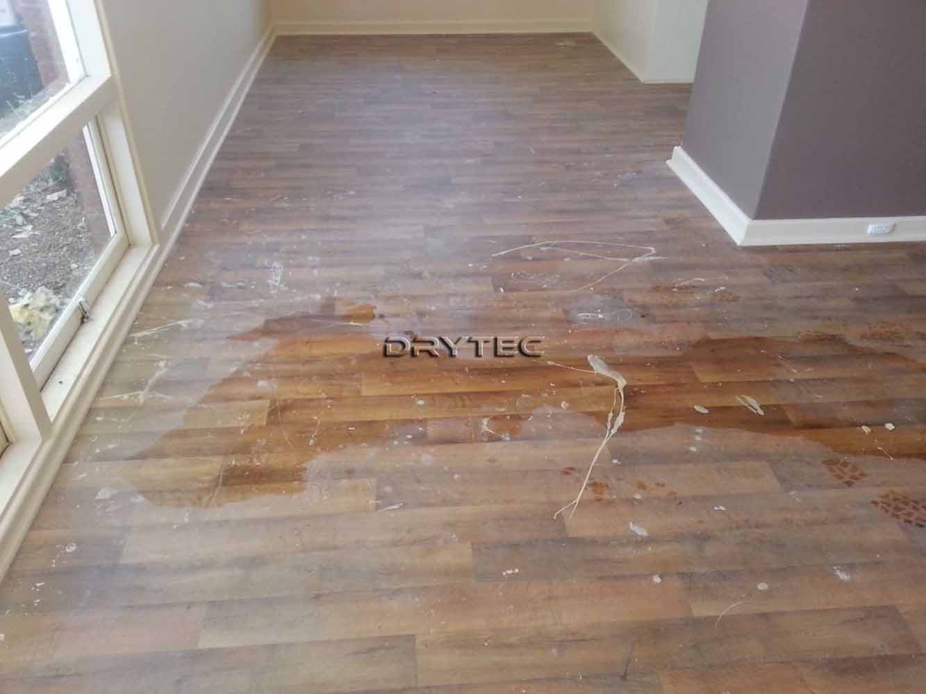 Vinyl Floor Tiles Stripping- Cleaning and Sealing Services in Perth WA
